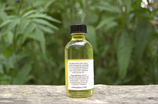 Day Away Oil Cleanser